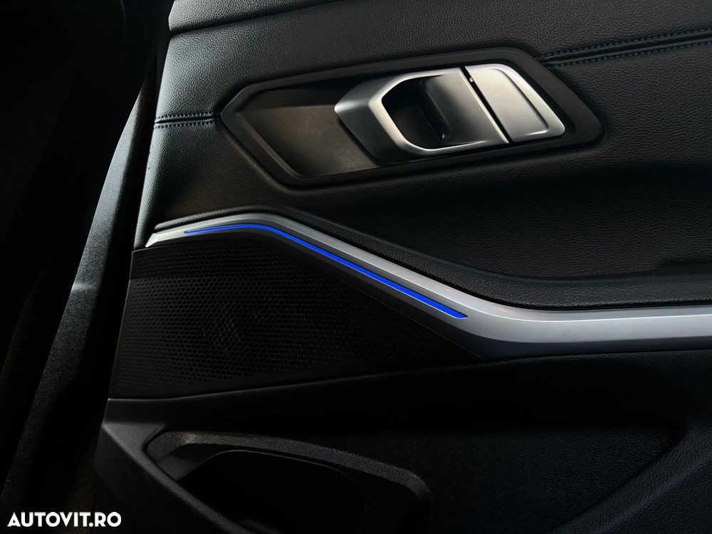 BMW Seria 3 320d xDrive AT MHEV - 21