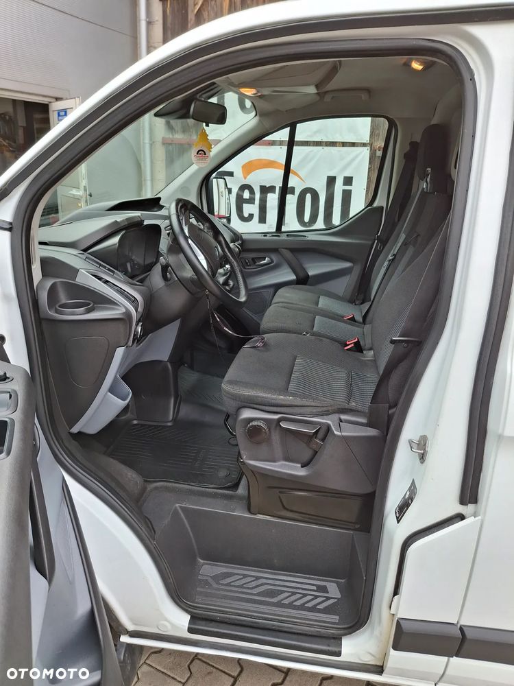 Ford Transit Custom - 10