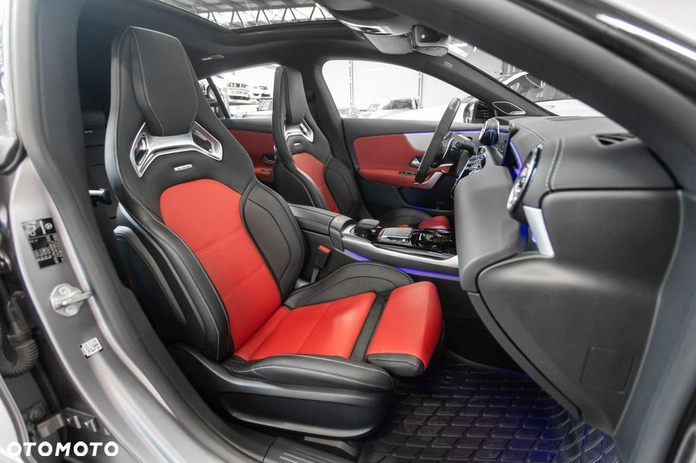 Mercedes-Benz CLA AMG 45 S 4-Matic+ 8G-DCT - 23