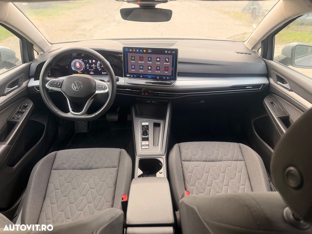 VOLKSWAGEN Golf 2024 — imagine 2