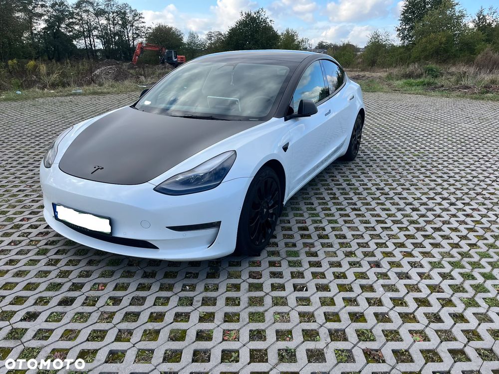 Tesla Model 3 Long Range AWD - 2