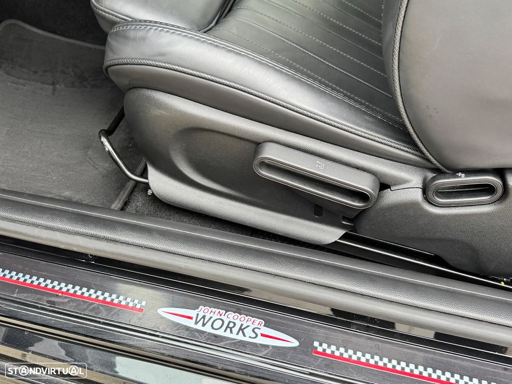 MINI 3 Portas John Cooper Works Plus Auto Desportiva - 21