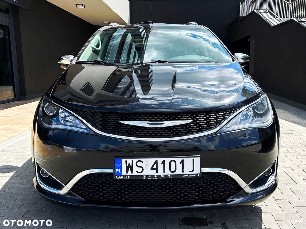 Chrysler Pacifica - 19