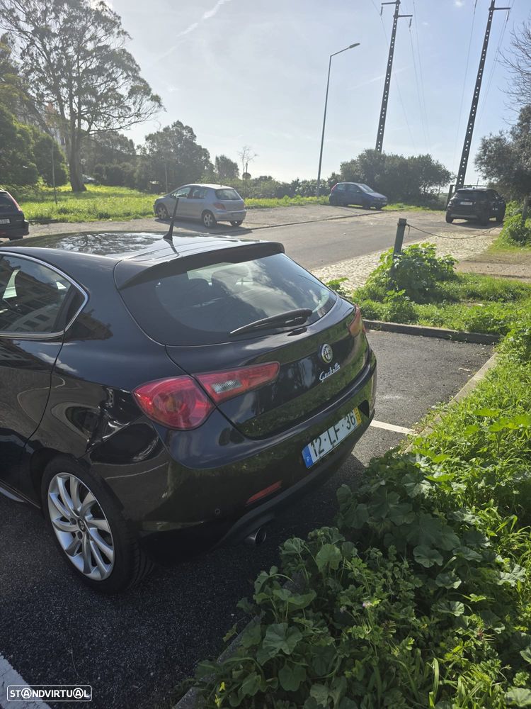Alfa Romeo Giulietta 1.6 JTDM Corporate - 4