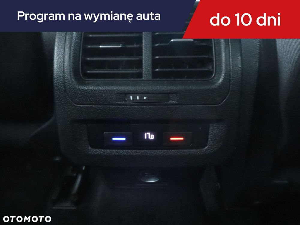 Volkswagen Touran - 18