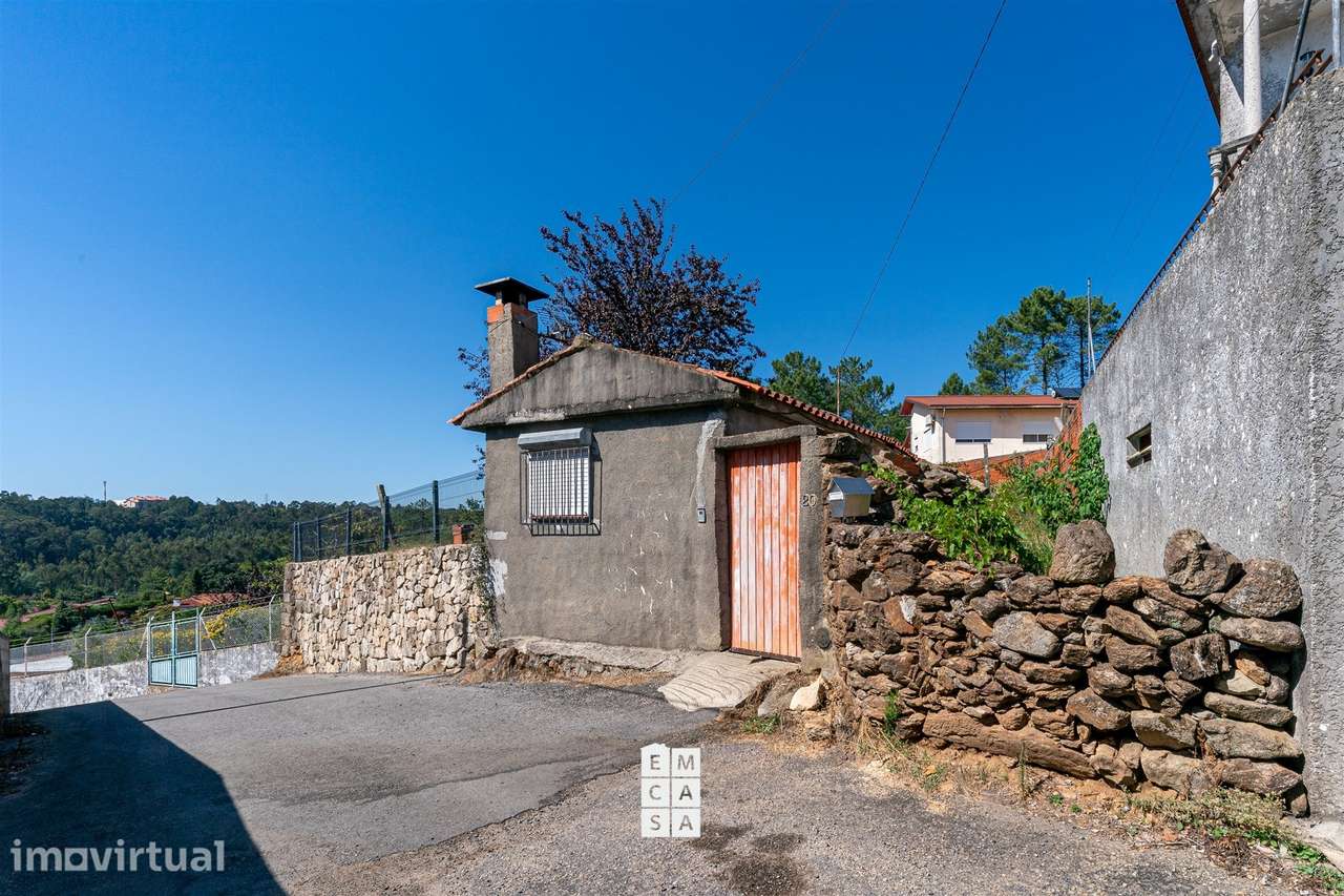Moradia para Restaurar T2 Venda em Carregosa,Oliveira de Azeméis - Grande imagem: 2/32