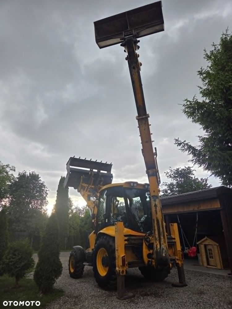 JCB 3CX - 16