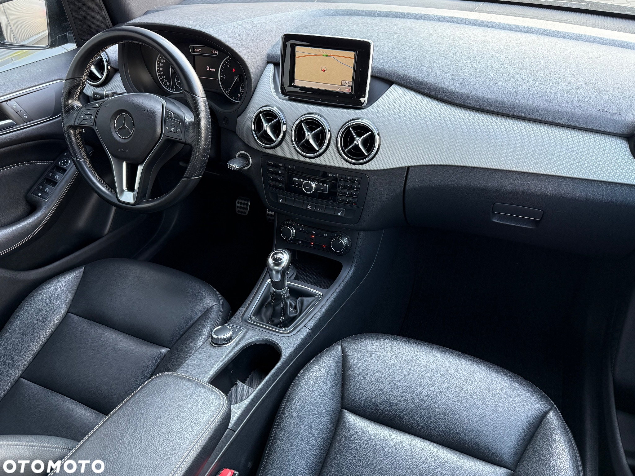 Mercedes-Benz Klasa B 200 CDI - 8