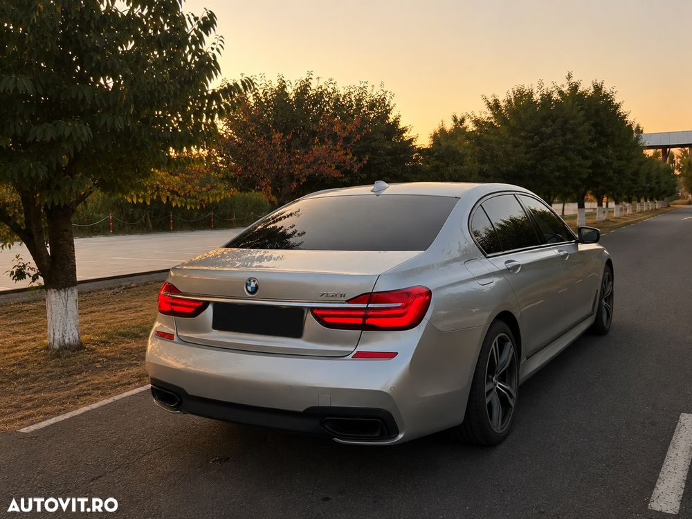 BMW Seria 7 750i xDrive Edition Exclusive - 1