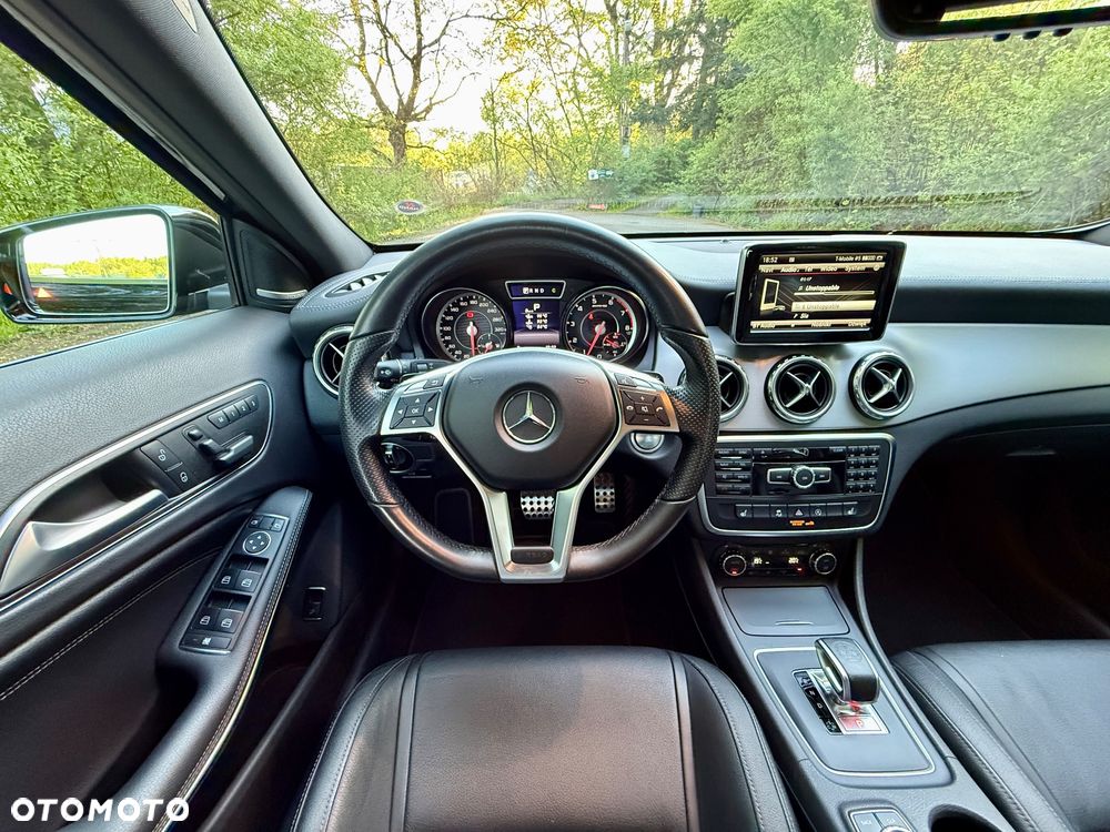 Mercedes-Benz GLA 45 AMG 4-Matic - 26