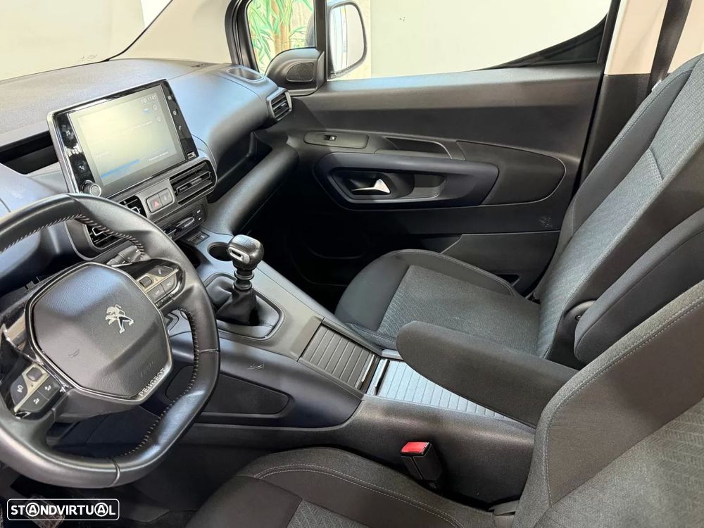 Peugeot Rifter 1.2 PureTech Active - 29