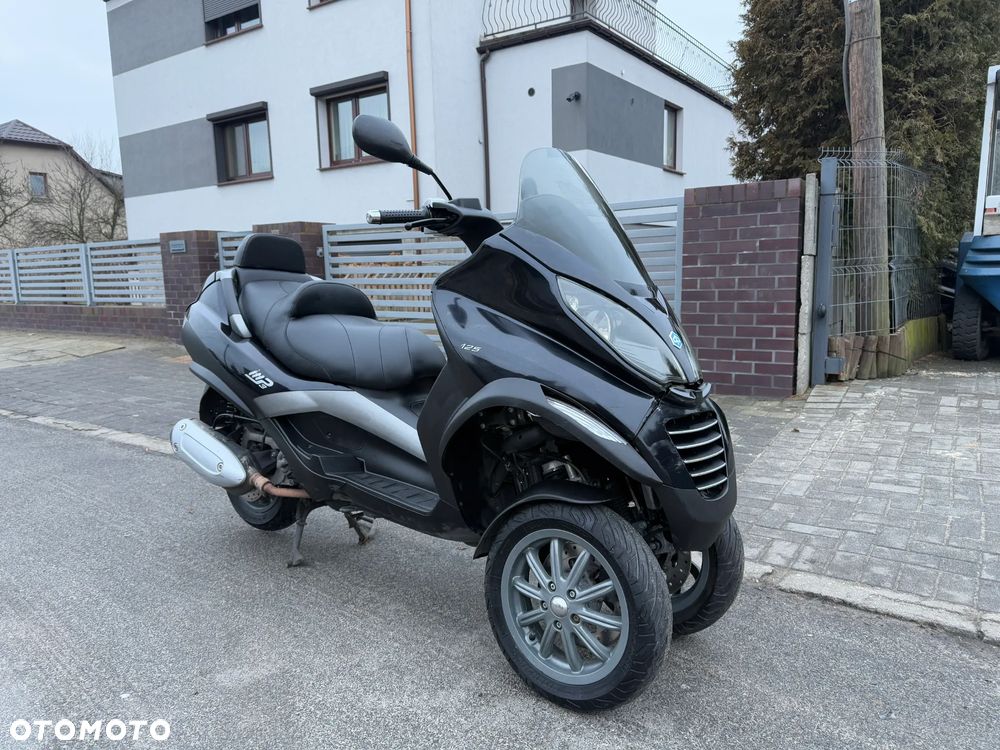 Piaggio MP-3 - 1