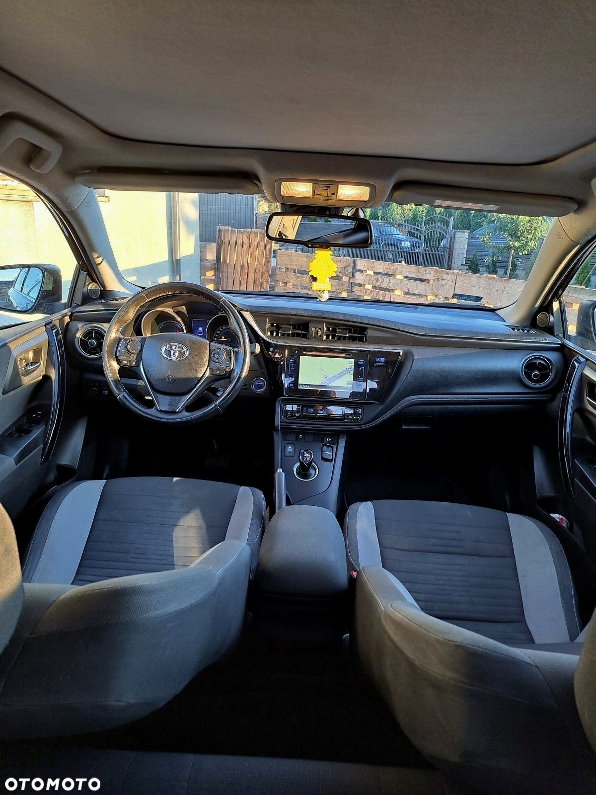 Toyota Auris Hybrid 135 Comfort - 7