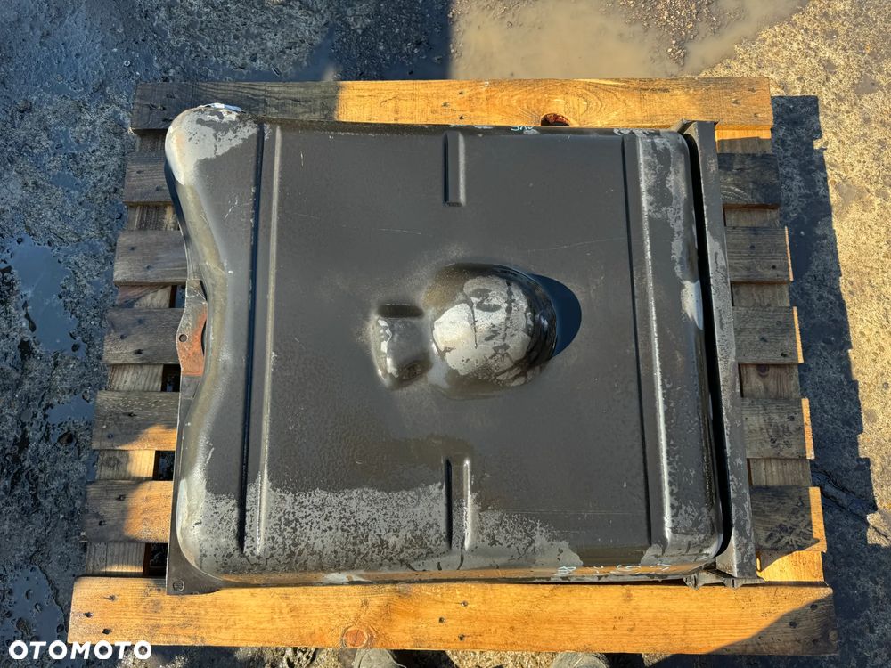 Zbiornik paliwa bak Volkswagen LT I 35 2.4 TD bliźniak rama OE - 2