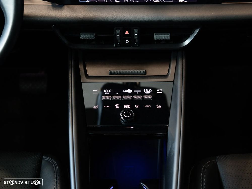 Porsche Macan Electric - 23