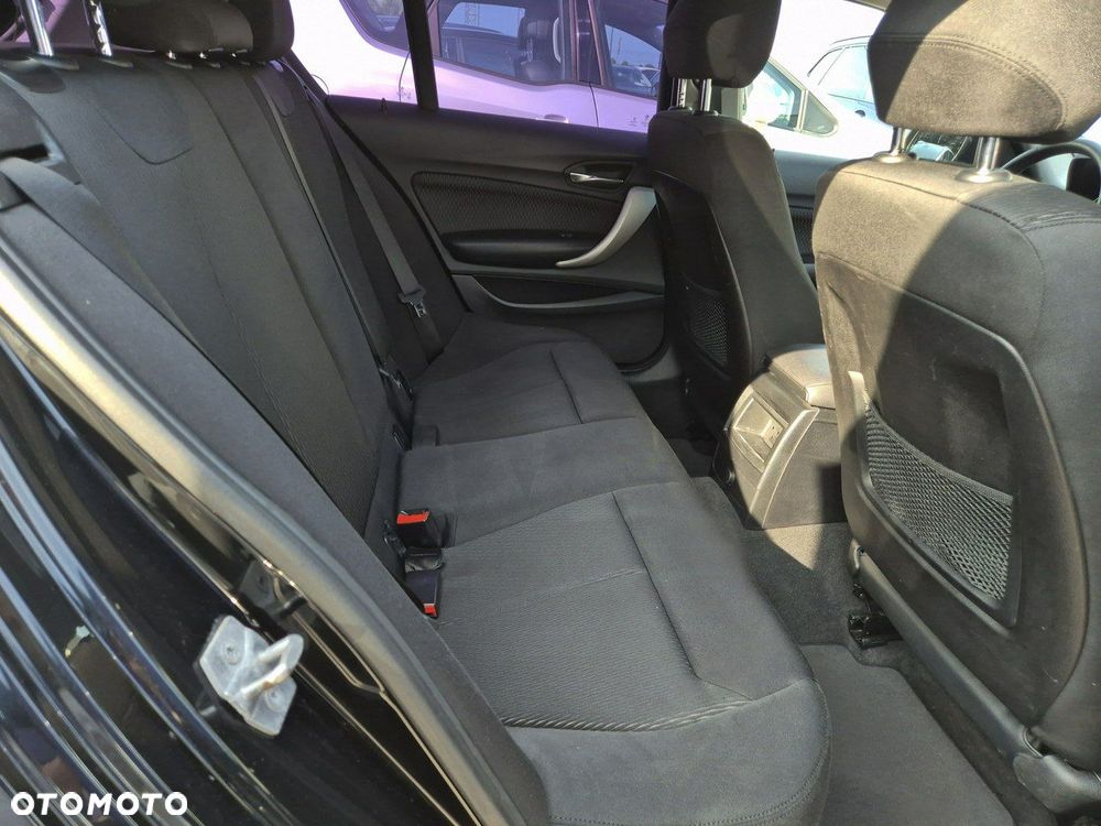 BMW Seria 1 - 21