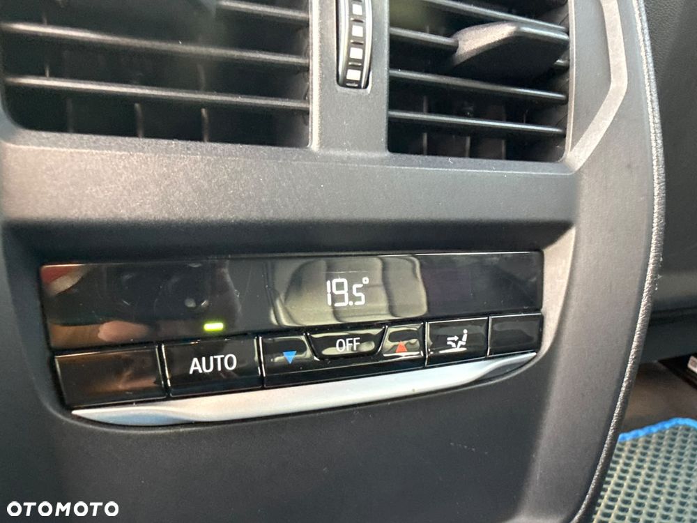 BMW Seria 3 320d Edition M Sport Shadow - 19