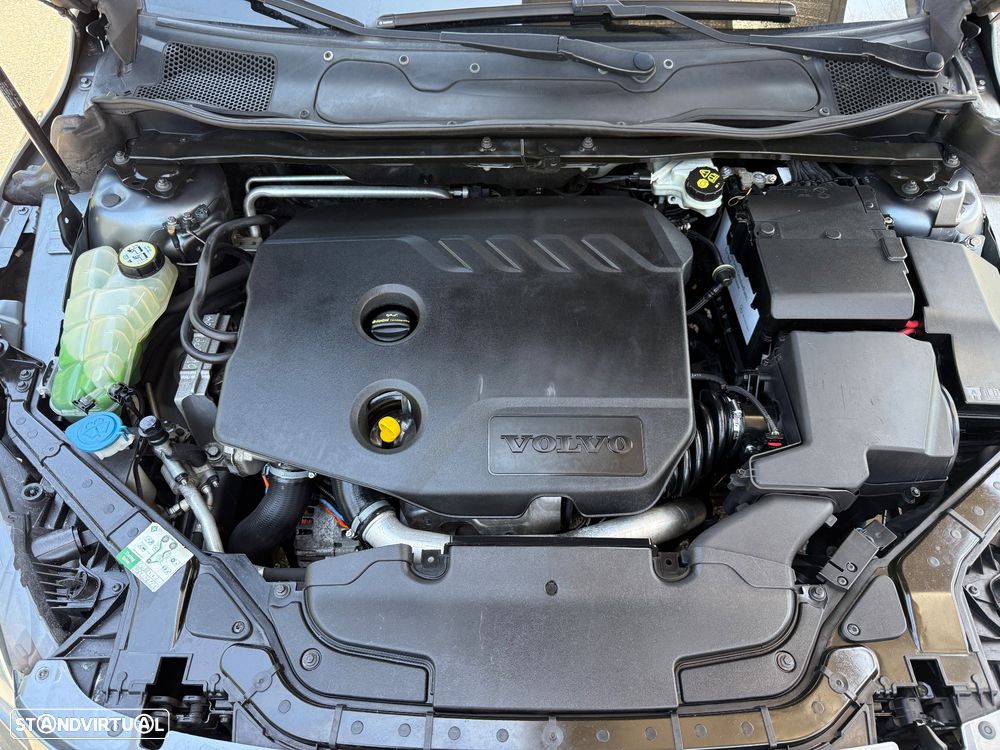 Volvo V40 - 18