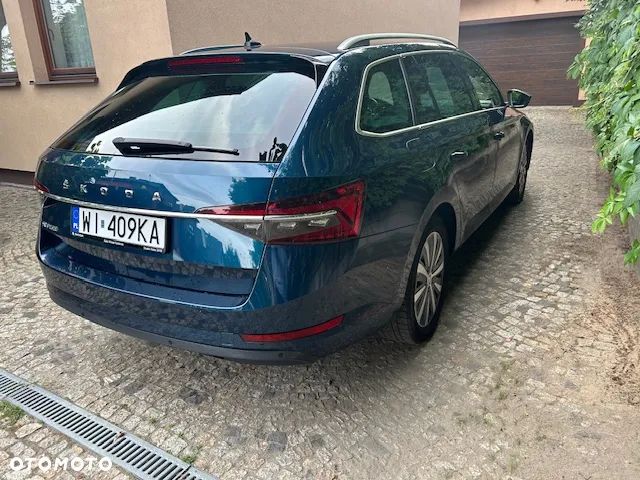 Skoda Superb 2.0 TDI SCR Style DSG - 4