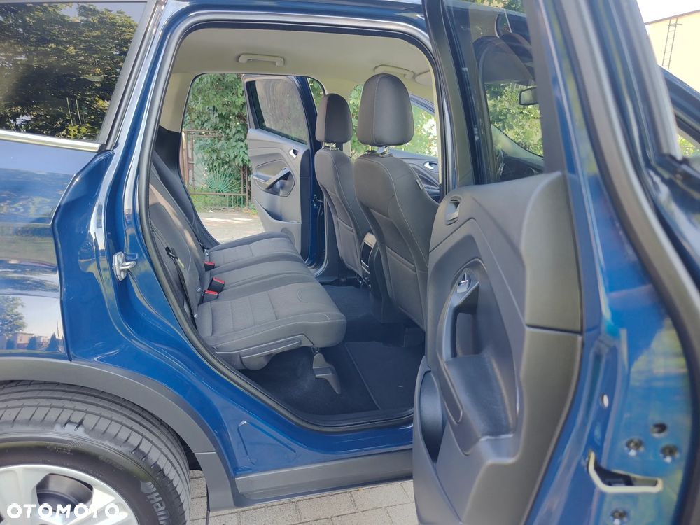 Ford Kuga - 11