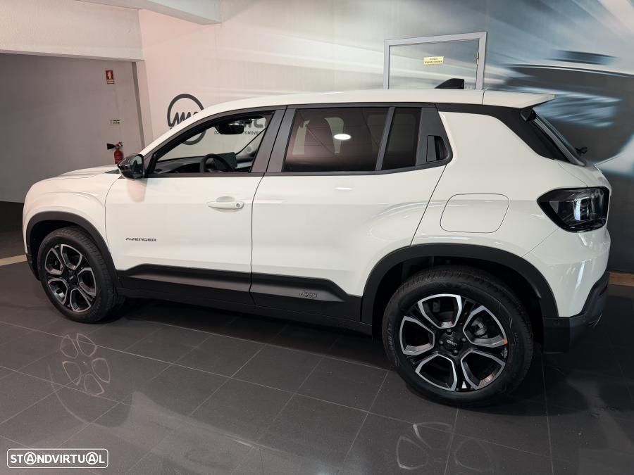 Jeep Avenger 1.2 GSE T3 Summit - 6