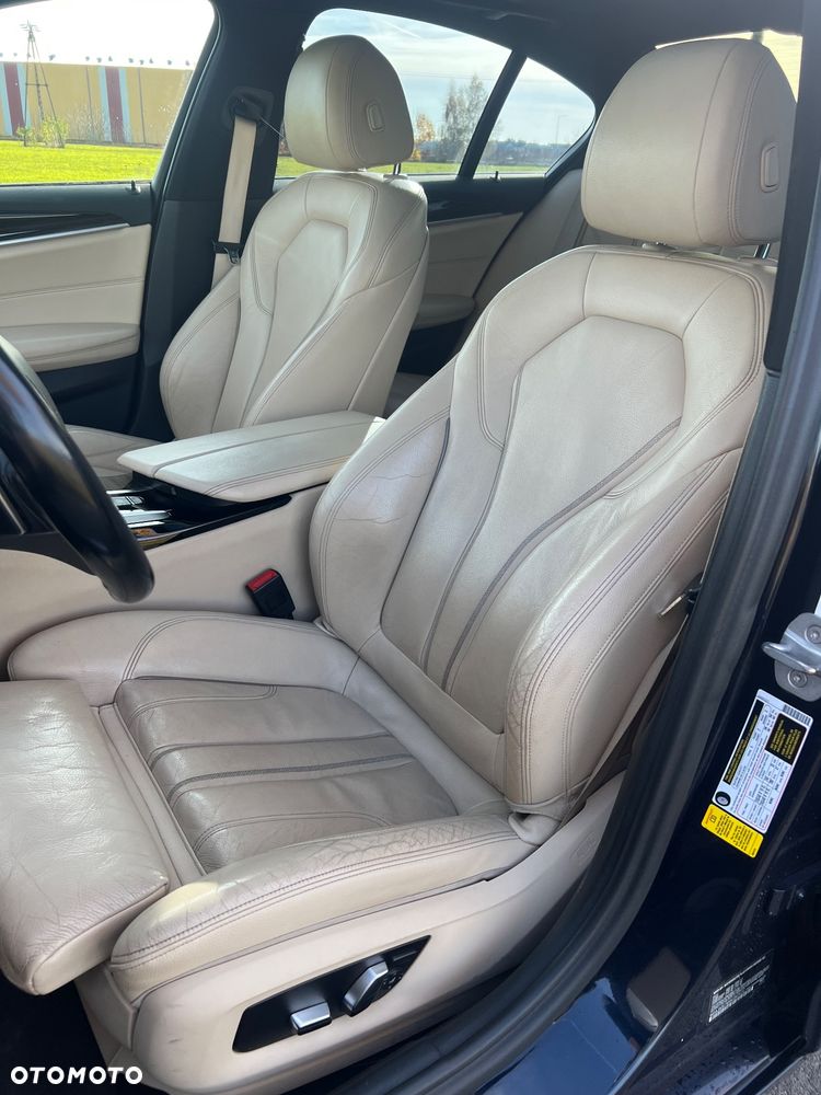 BMW Seria 5 530i Sport Line - 16