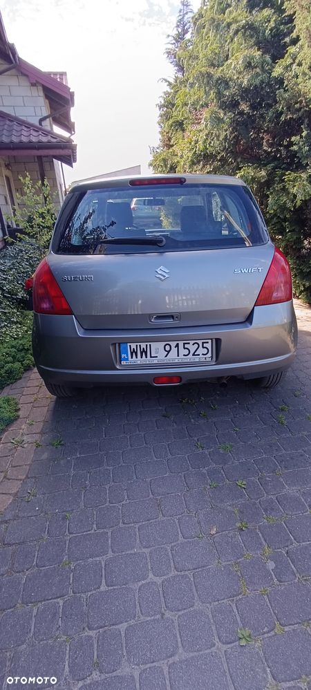 Suzuki Swift - 5