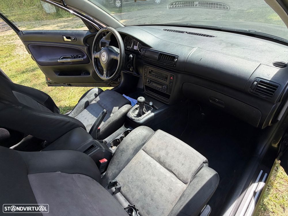 VW Passat Variant 1.9 TDi Confortline - 51
