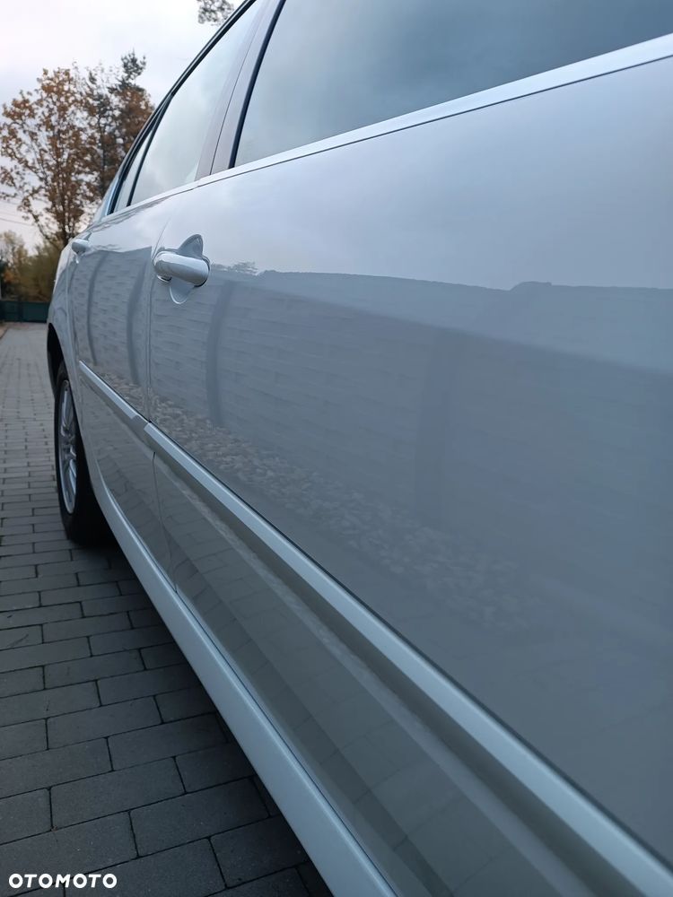 Renault Laguna 2.0 Authentique - 8