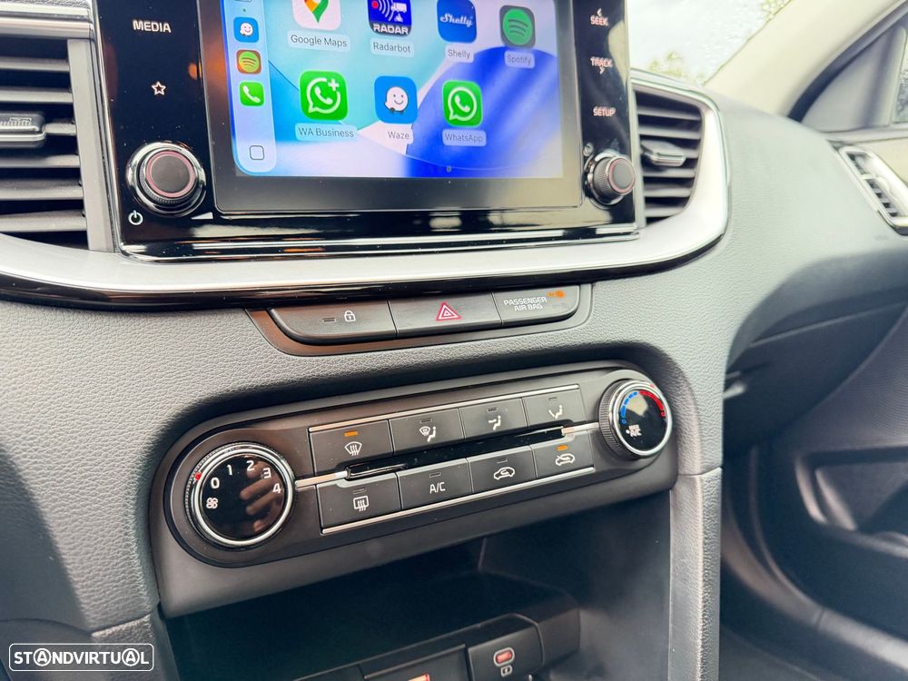 Kia Ceed SW 1.6 CRDi MHEV Dynamic - 17