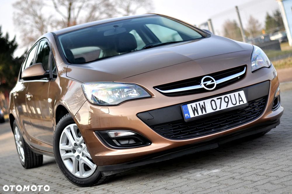 Opel Astra 2014 photo 5