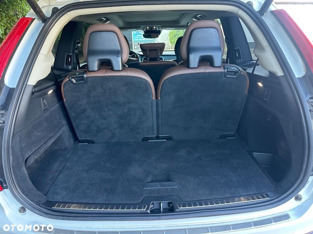 Volvo XC 90 T6 AWD Momentum 7os - 28