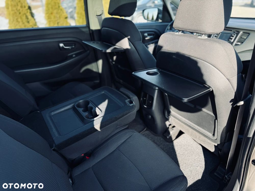 Kia Carens 1.7 CRDi L - 16