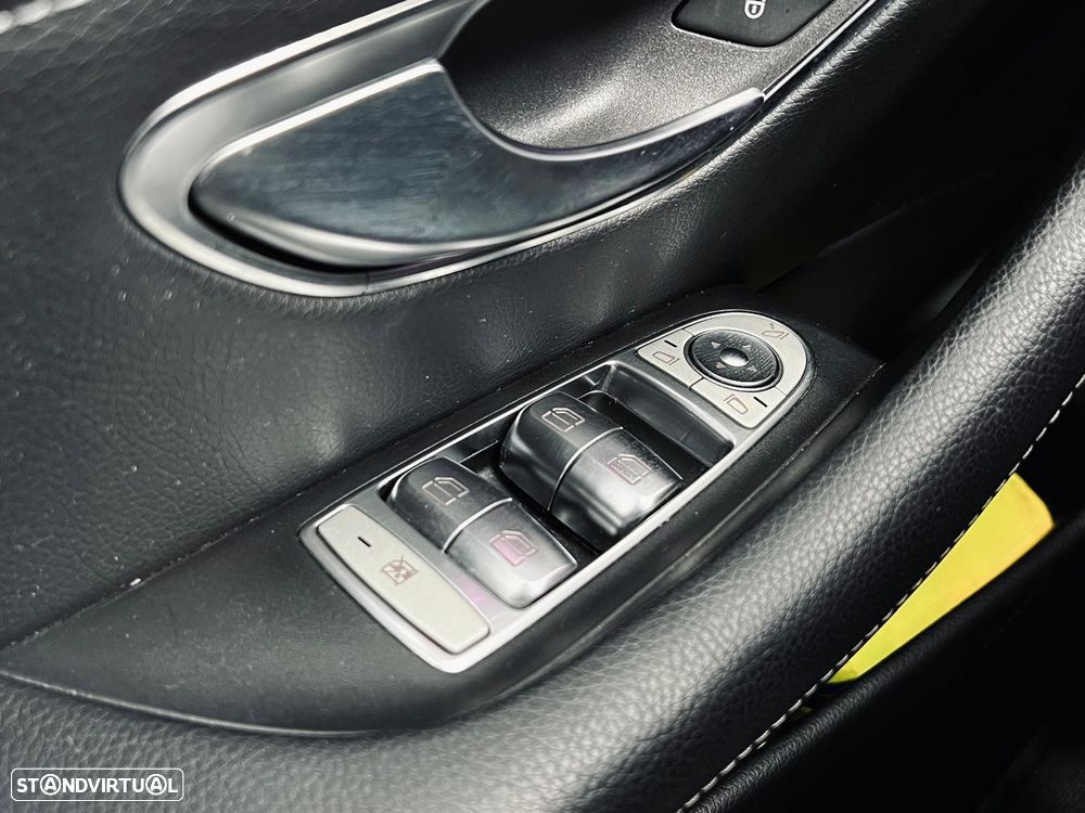 Mercedes-Benz E 220 d AMG Line - 37