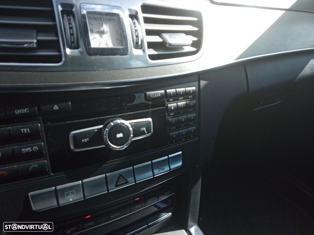 Mercedes-Benz E 300 Bluetec Hybrid Elegance - 18