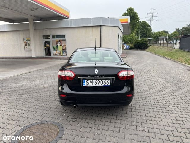 Renault Fluence 1.6 16V Privilege - 6