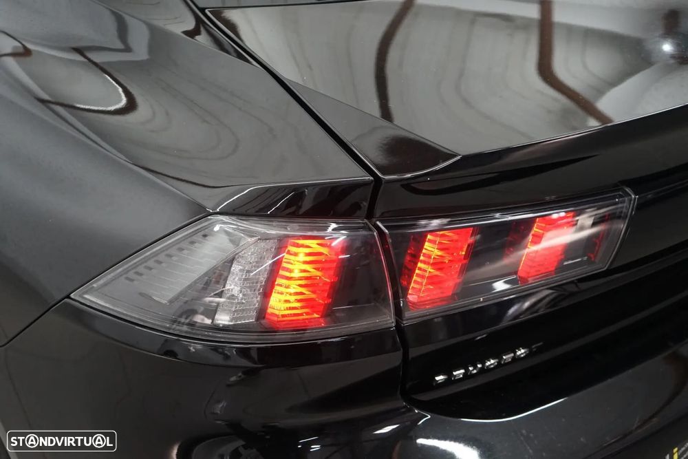 Peugeot 508 1.6 Hybrid Allure e-EAT8 - 14