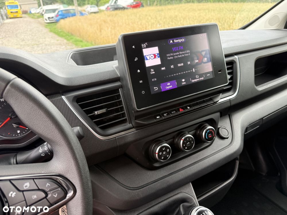 Renault Trafic - 24