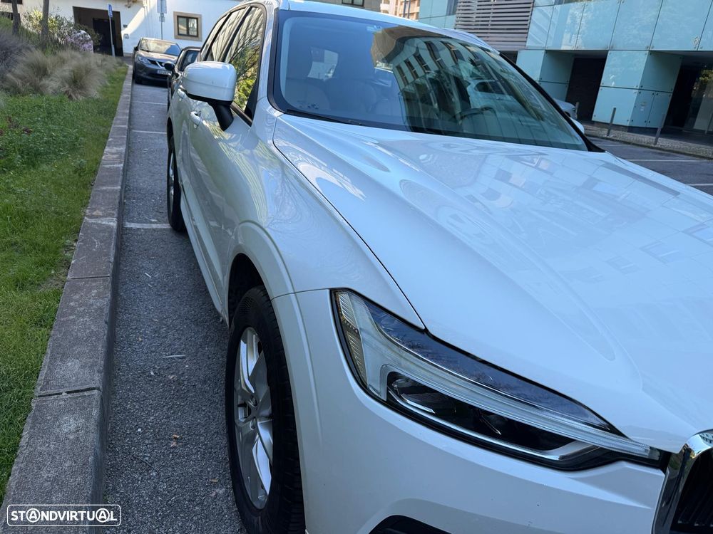 Volvo XC 60 2.0 D4 Momentum AWD Geartronic - 5