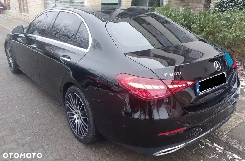 Mercedes-Benz Klasa C 300 9G-TRONIC Avantgarde - 4