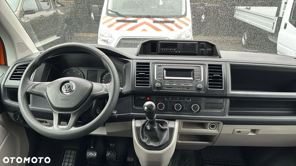 Volkswagen Transporter - 16