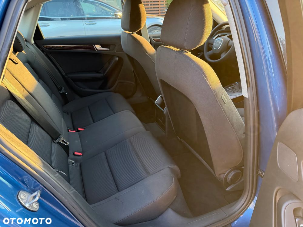Audi A4 Limousine 1.8 TFSI Attraction - 31