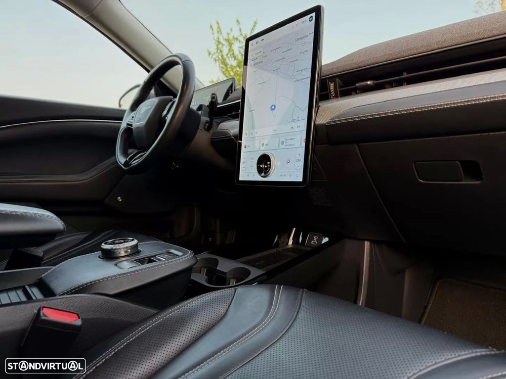 Ford Mustang Mach-E Standard - 11