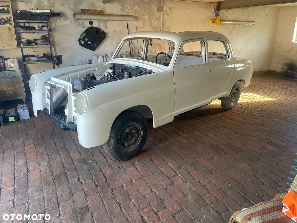 Mercedes-Benz Inny - 1