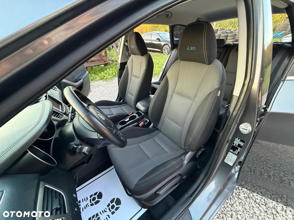 Hyundai i30 - 24