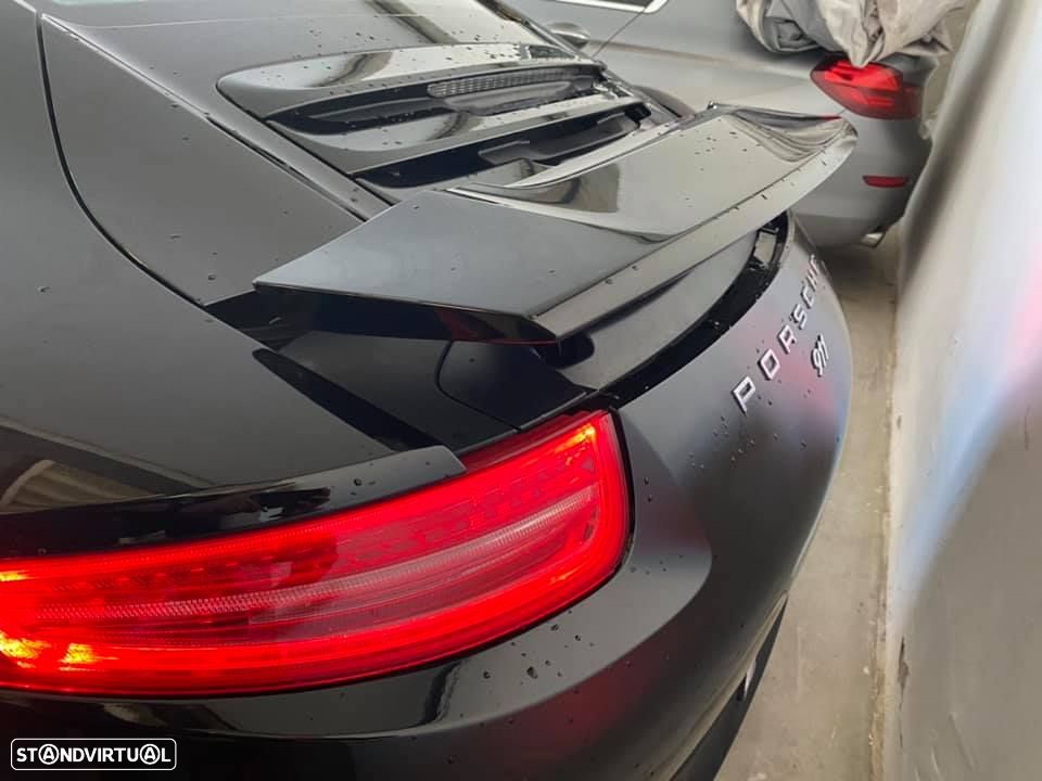 Porsche 911 Série F - 11