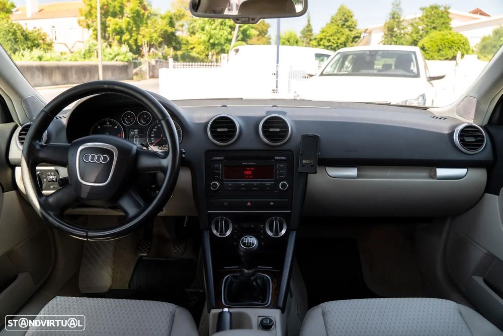 Audi A3 Sportback 2.0 TDi Attraction - 5