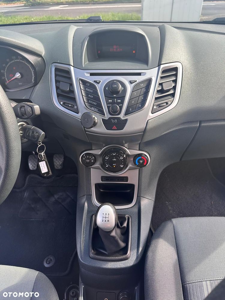 Ford Fiesta 1.25 SYNC Edition - 16