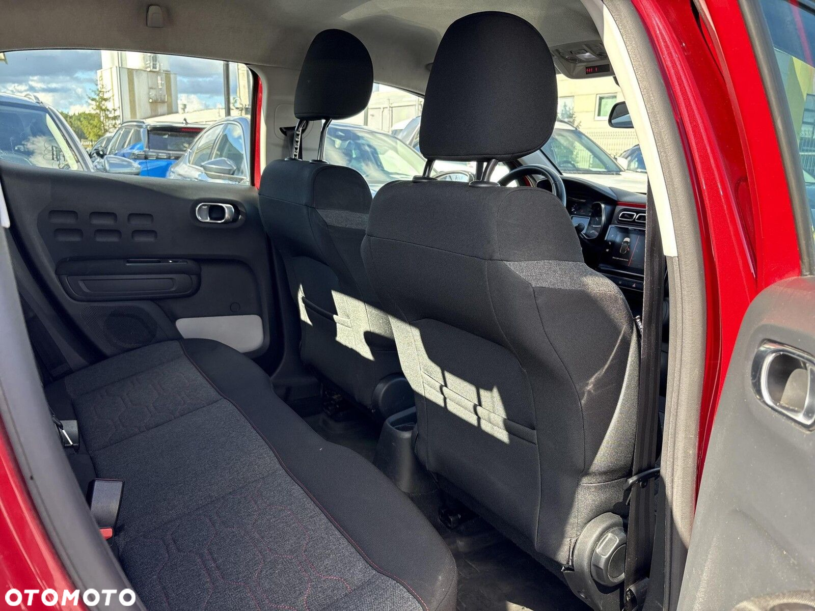 Citroën C3 1.2 PureTech Shine - 25