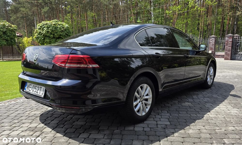 Volkswagen Passat - 6